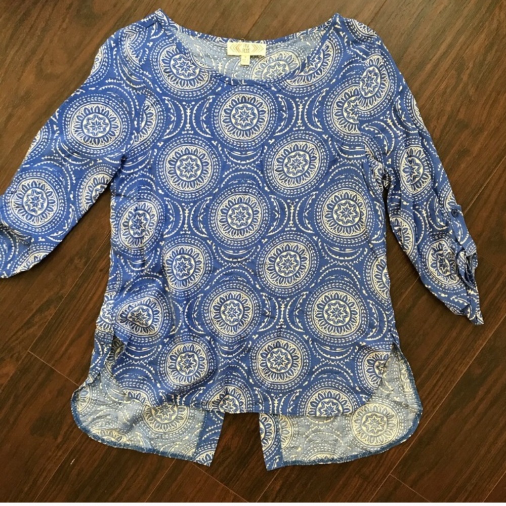 Like new! Pink Rose Blouse
